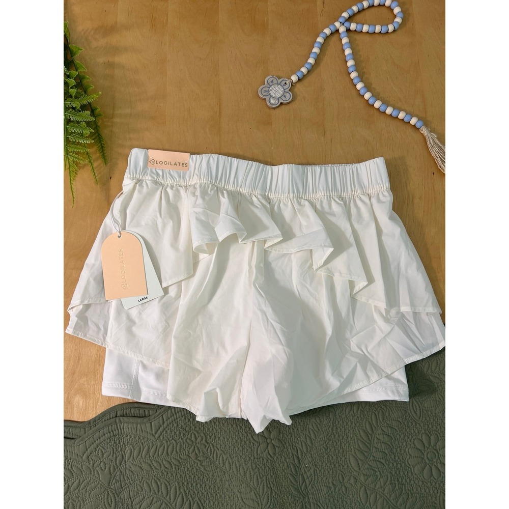 Blogilates Ruffle Athletic Shorts White Size Large NWT - Picture 2 of 8
